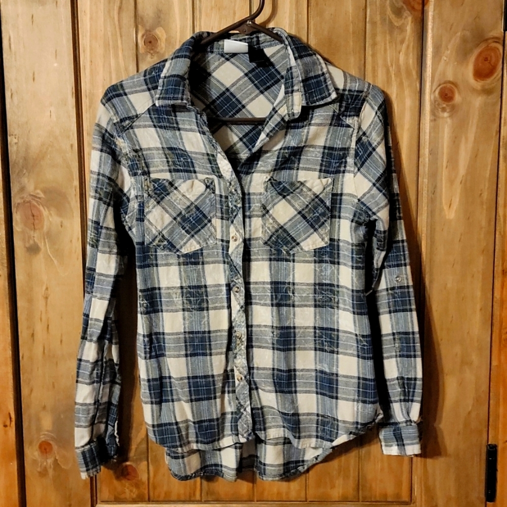 Daytrip button down